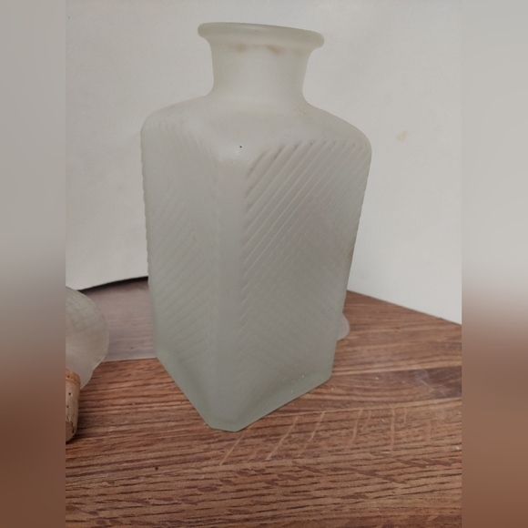 Vintage* 60s Glass Frosted Gin Decanter - Picture 3 of 6